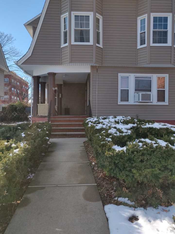 191 Anderson St #191 - Photo 4 of 6