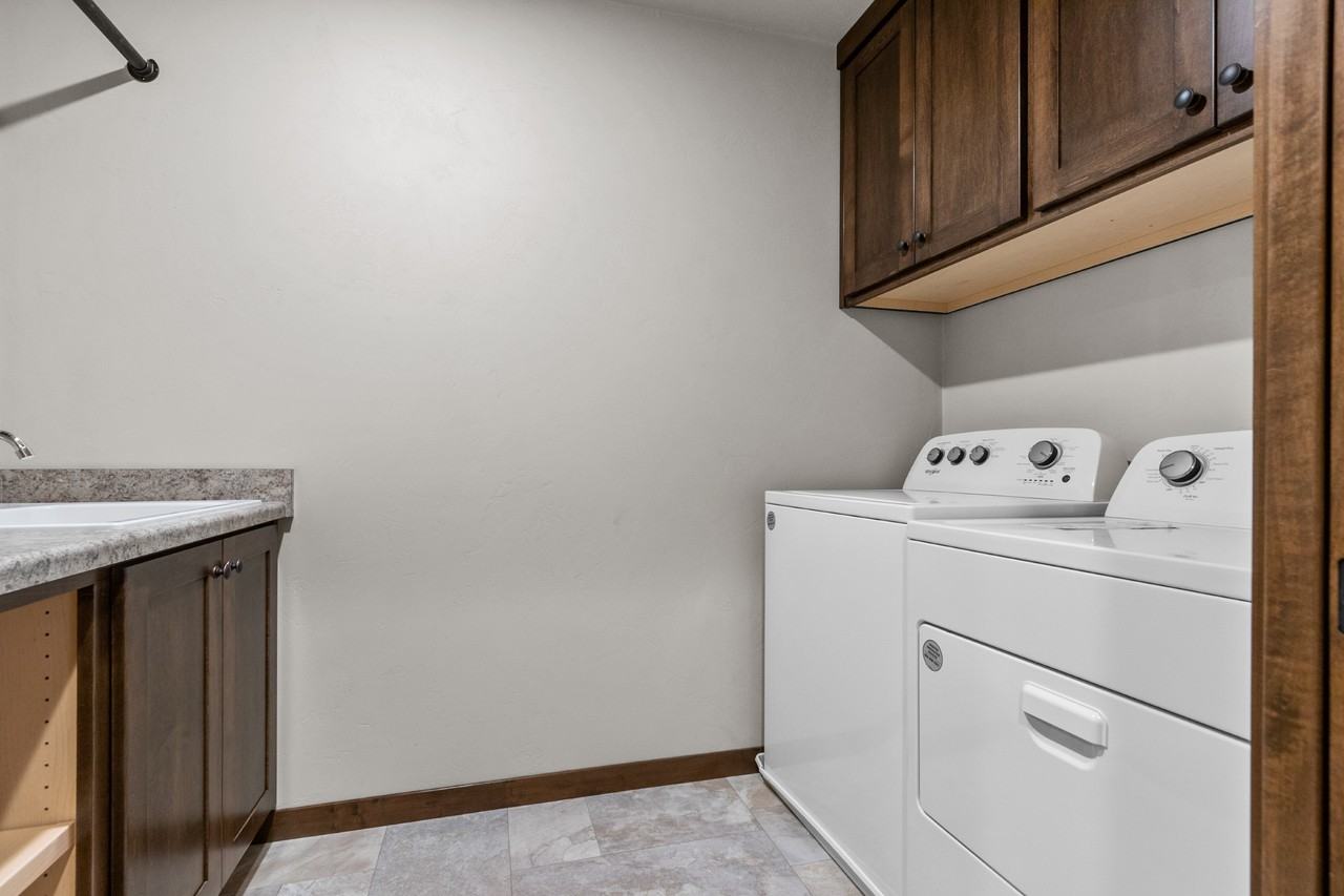 N1134 Craftsmen Ct #1134 - Photo 6 of 26