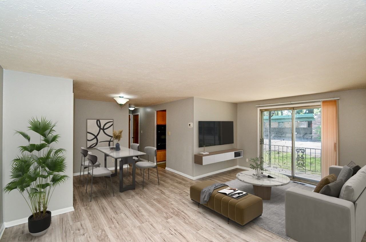 842 S Green Rd #6 - Photo 2 of 15