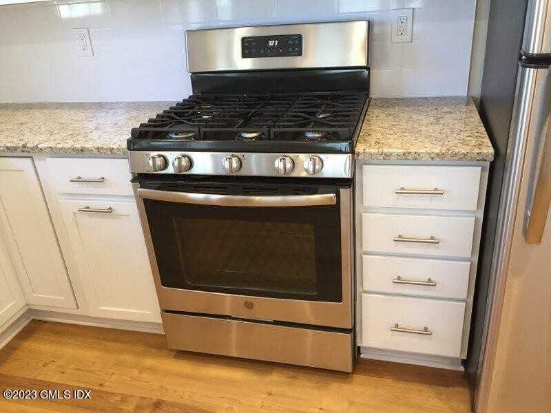 180 Hamilton Ave #H - Photo 5 of 17