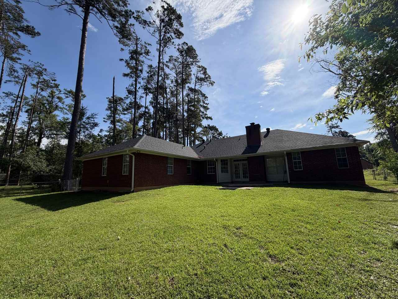 243 Lakewood Loop Dr #NA - Photo 2 of 20