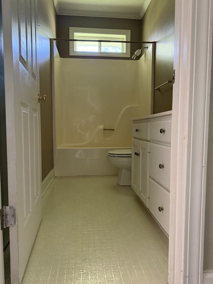 243 Lakewood Loop Dr #NA - Photo 7 of 20