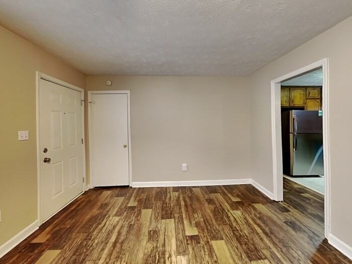 1811 Wendell Way - Photo 6 of 23