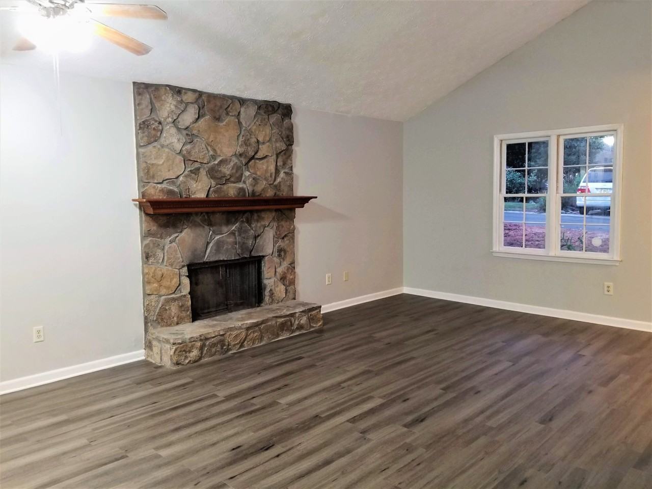 2885 Waverly Cv #NA - Photo 4 of 17