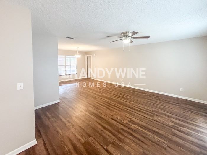 734 Sandy Creek Dr - Photo 6 of 30