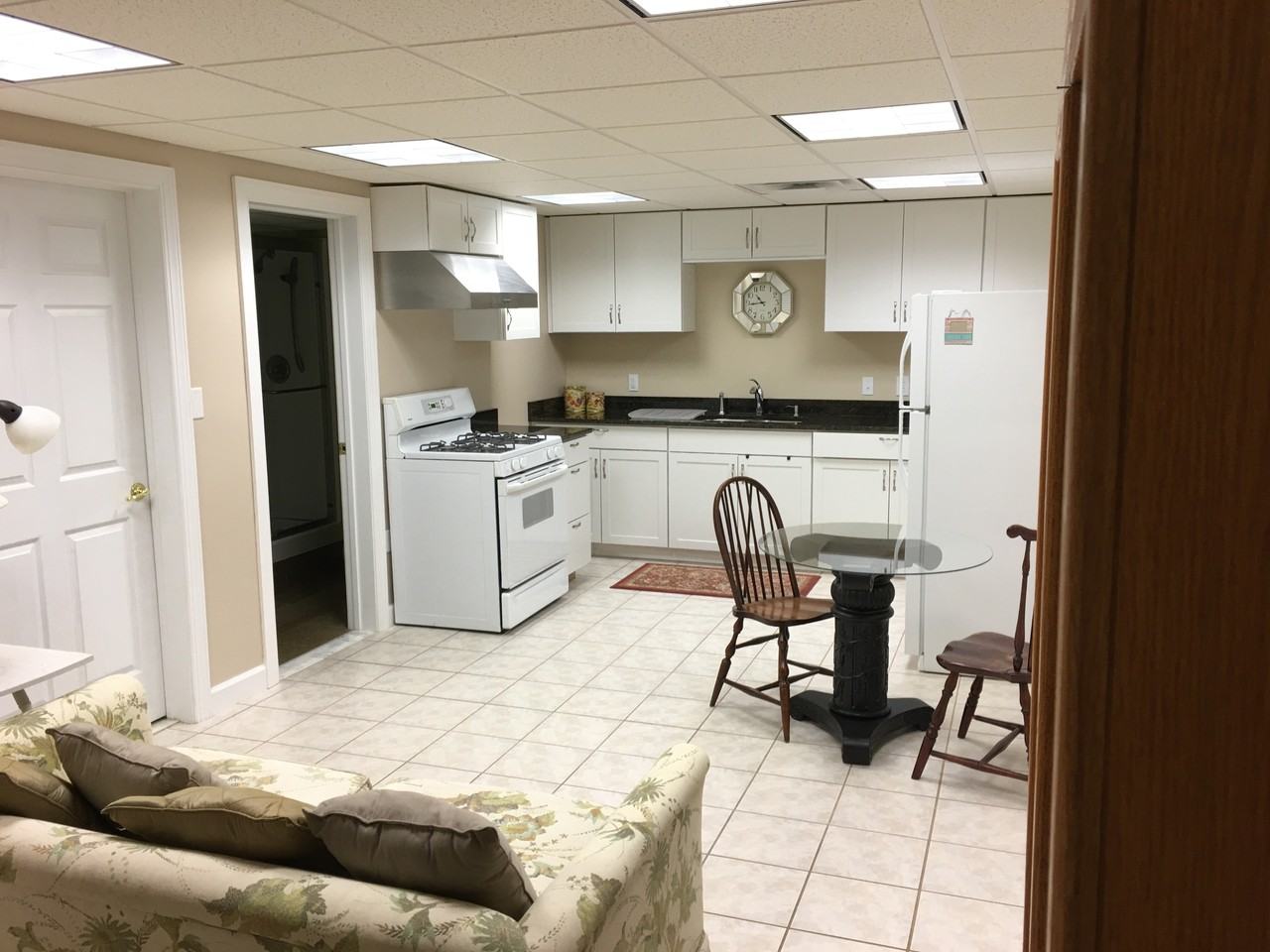 805 Chelsea Dr #FF1 - Photo 2 of 7