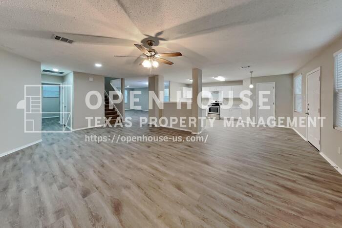 1324 Cherokee Rose Ln - Photo 4 of 25