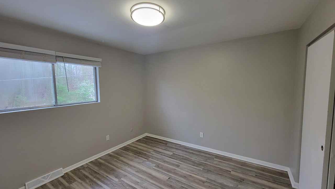 72 S Thomas Rd #12 - Photo 7 of 7