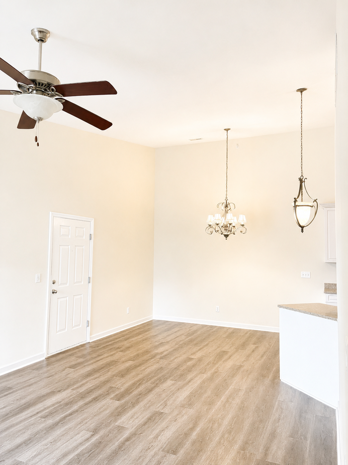 6431 Brookfield Court Dr #203 - Photo 5 of 10