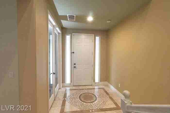3373 Osiana Ave - Photo 3 of 28