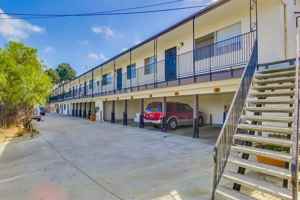 featured image of 5315 Santa Margarita St #7
