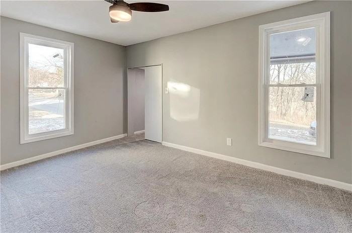 813 N 9th St - Photo 2 of 4