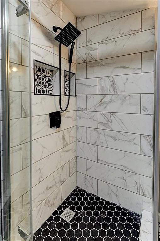 813 N 9th St - Photo 4 of 4