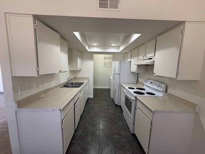 6911 W Mackenzie Dr #1288 - Photo 2 of 18