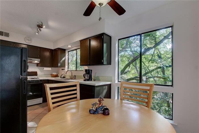 6211 Adalee Ave #A - Photo 6 of 19