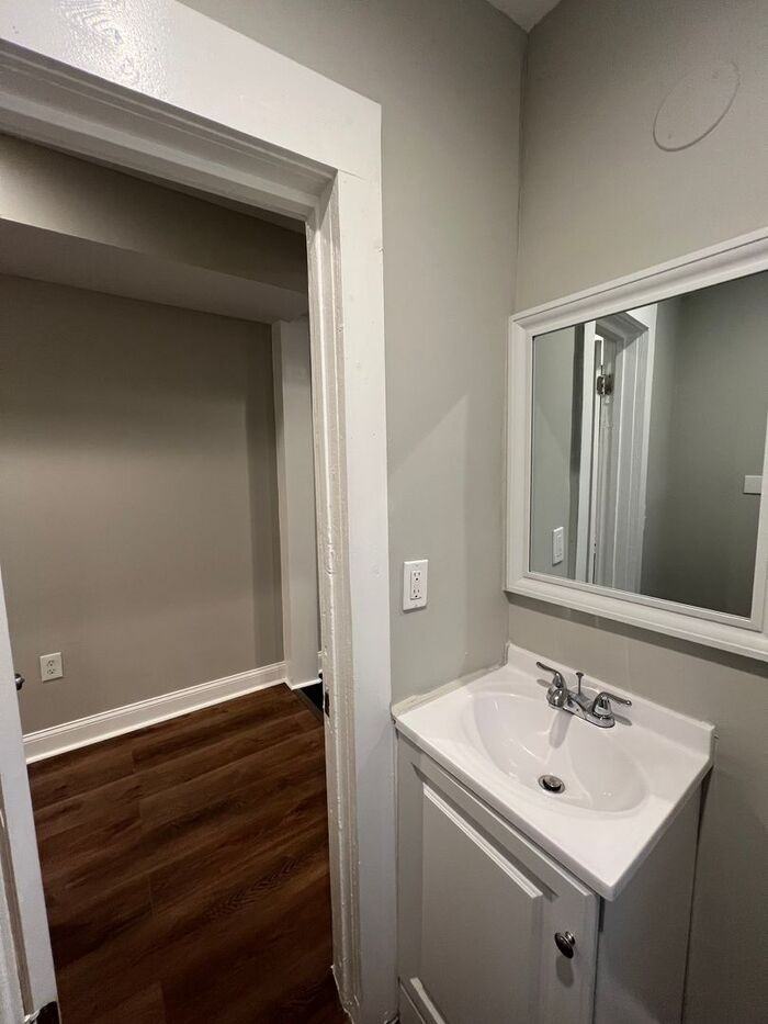 1899 Rutland Ave - Photo 7 of 23