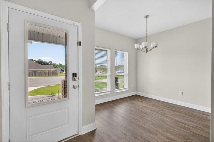 15610 Ridge Ct - Photo 6 of 39