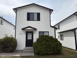 featured image of 2414 Leo Ave #B