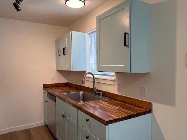 2414 Leo Ave #B - Photo 6 of 17