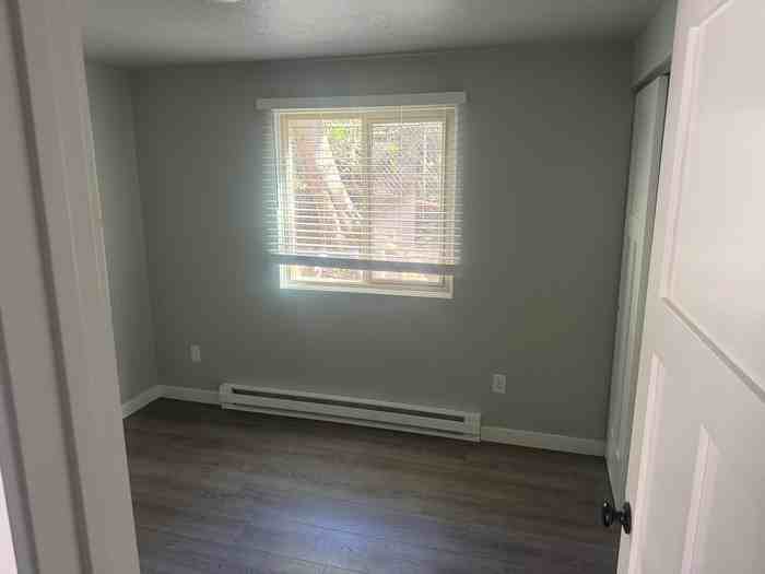 1601 S 3rd St W #A - Photo 5 of 10