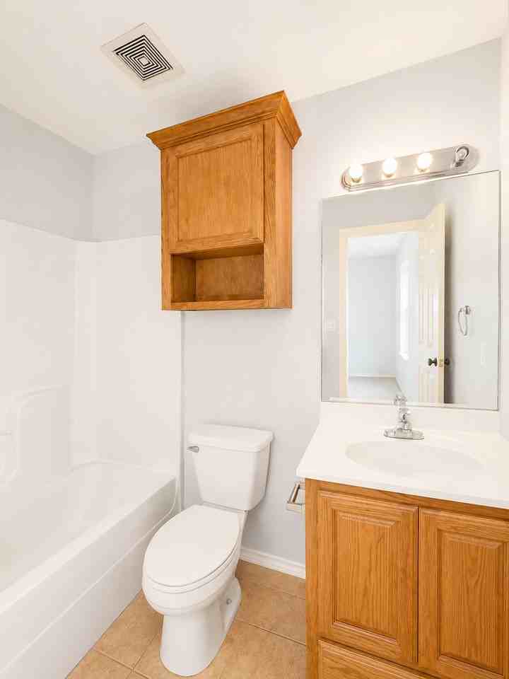 1208 W Kiwi Ave #2 - Photo 5 of 10