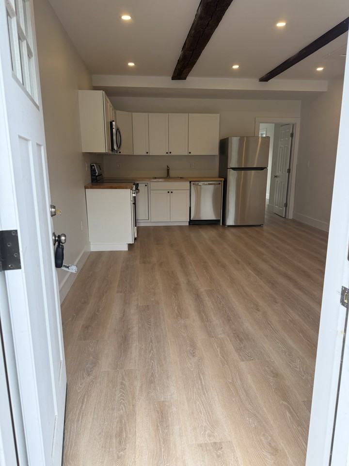 11 Mill St #2 - Photo 4 of 12