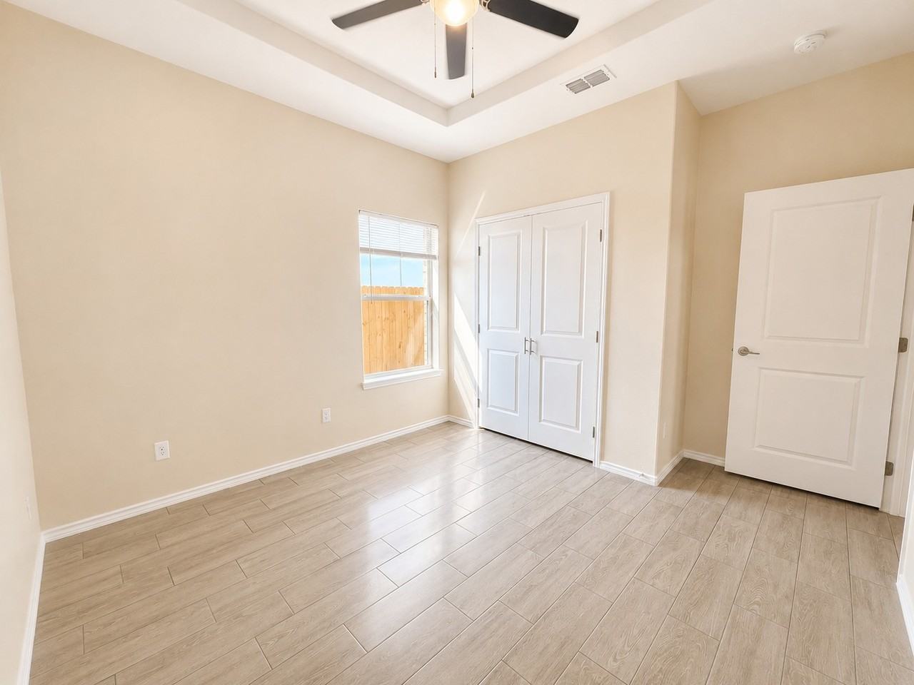 5106 N Hiawatha Dr #1 - Photo 6 of 12