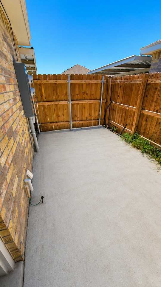 4907 N Hiawatha Dr #3 - Photo 3 of 11