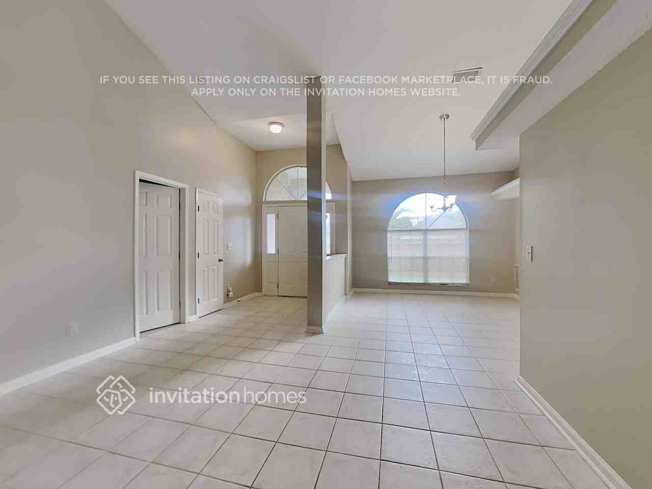523 Charles Pinckney St - Photo 3 of 19