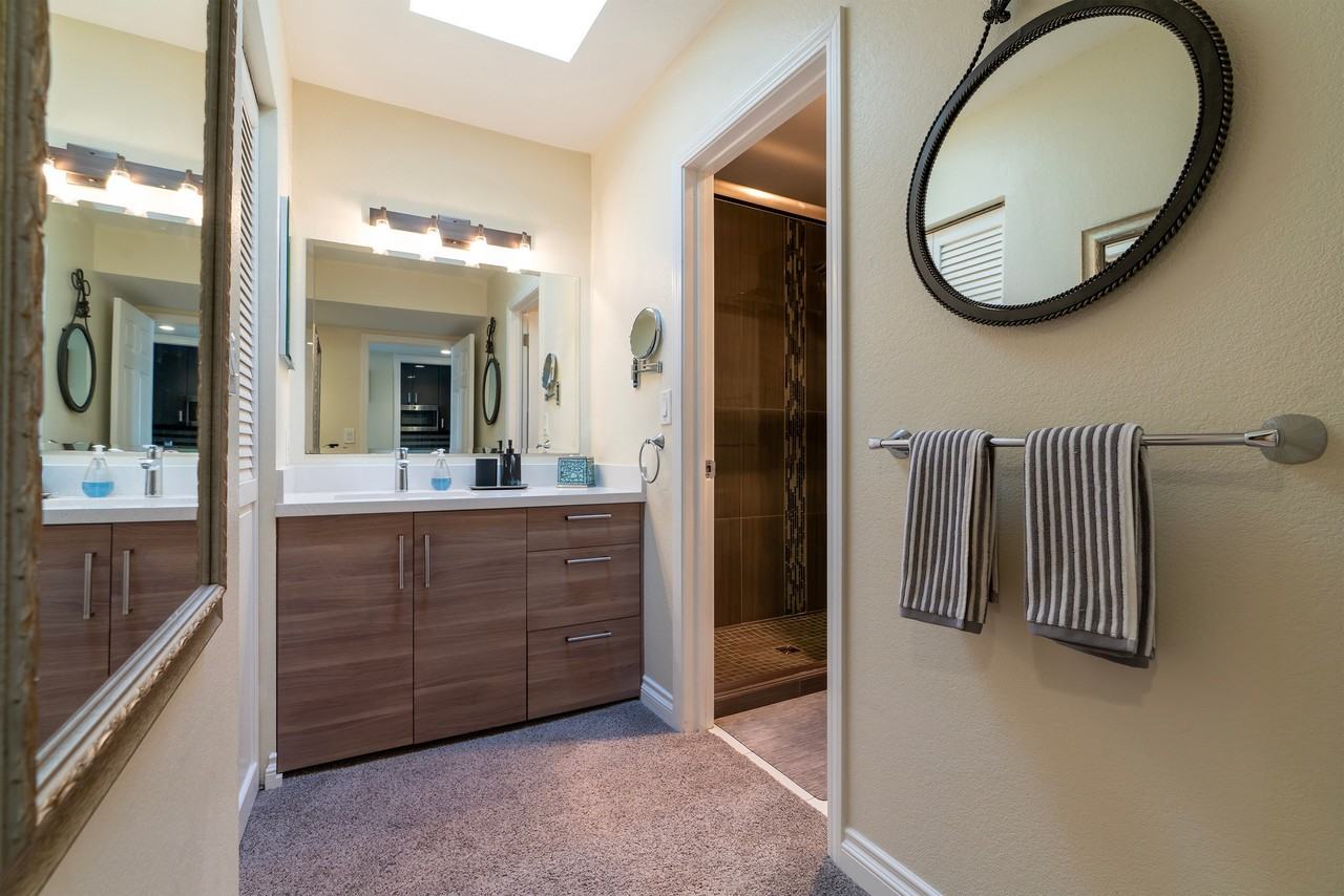 855 La Playa Street #451 - Photo 5 of 12