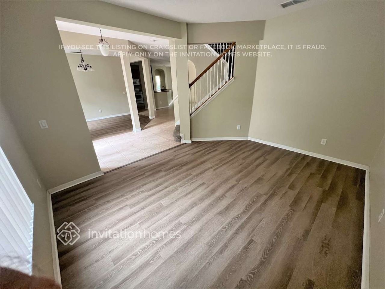 627 Errol Pkwy - Photo 3 of 16