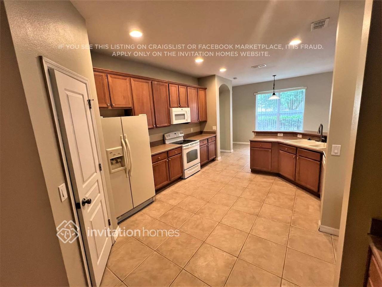 627 Errol Pkwy - Photo 6 of 16