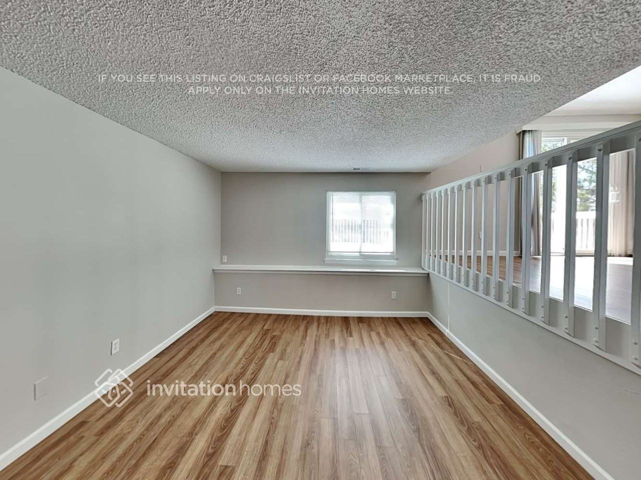 4861 S Dunkirk Way - Photo 7 of 17