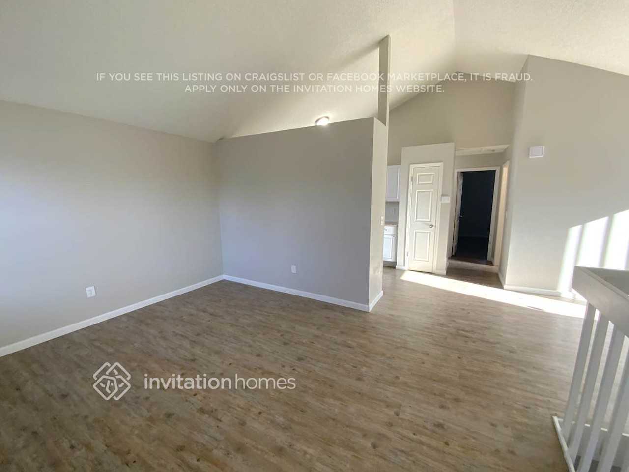 16955 E Temple Pl - Photo 2 of 11