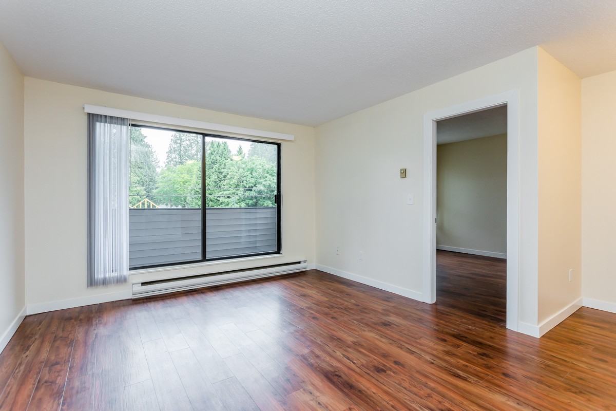 Parkside Apartments - Photo 6 of 11