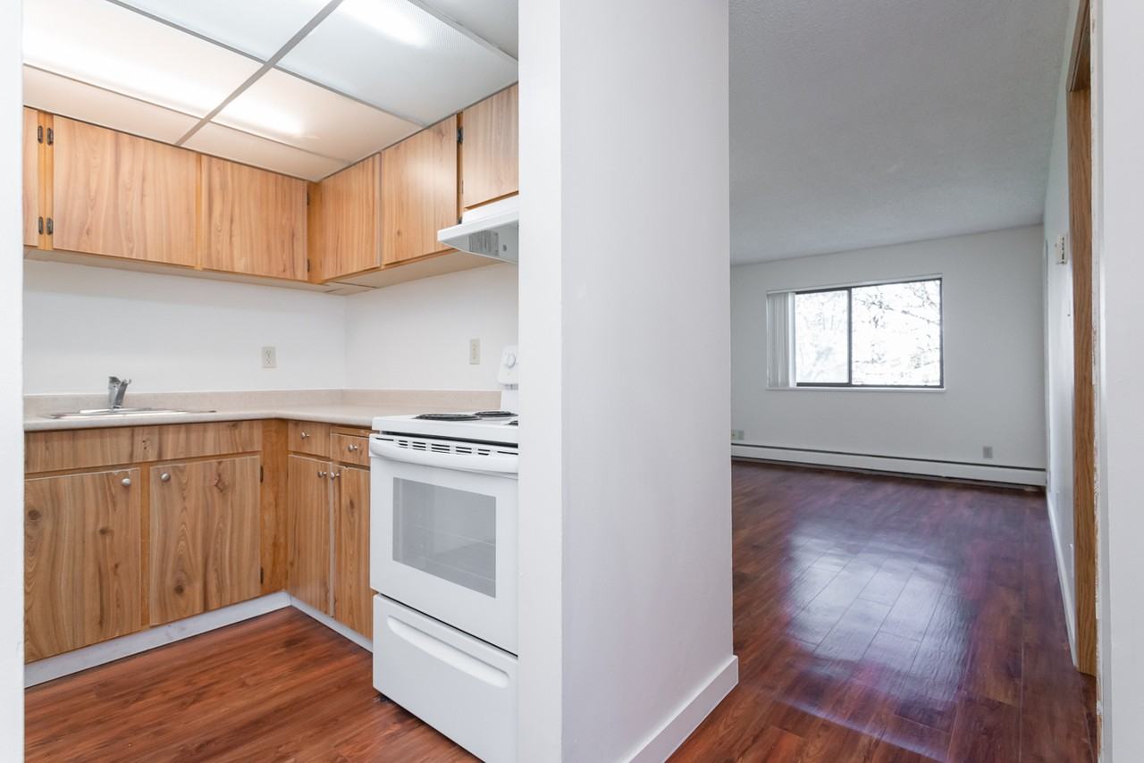 Waterstone 96 Apartments - Photo 5 of 14