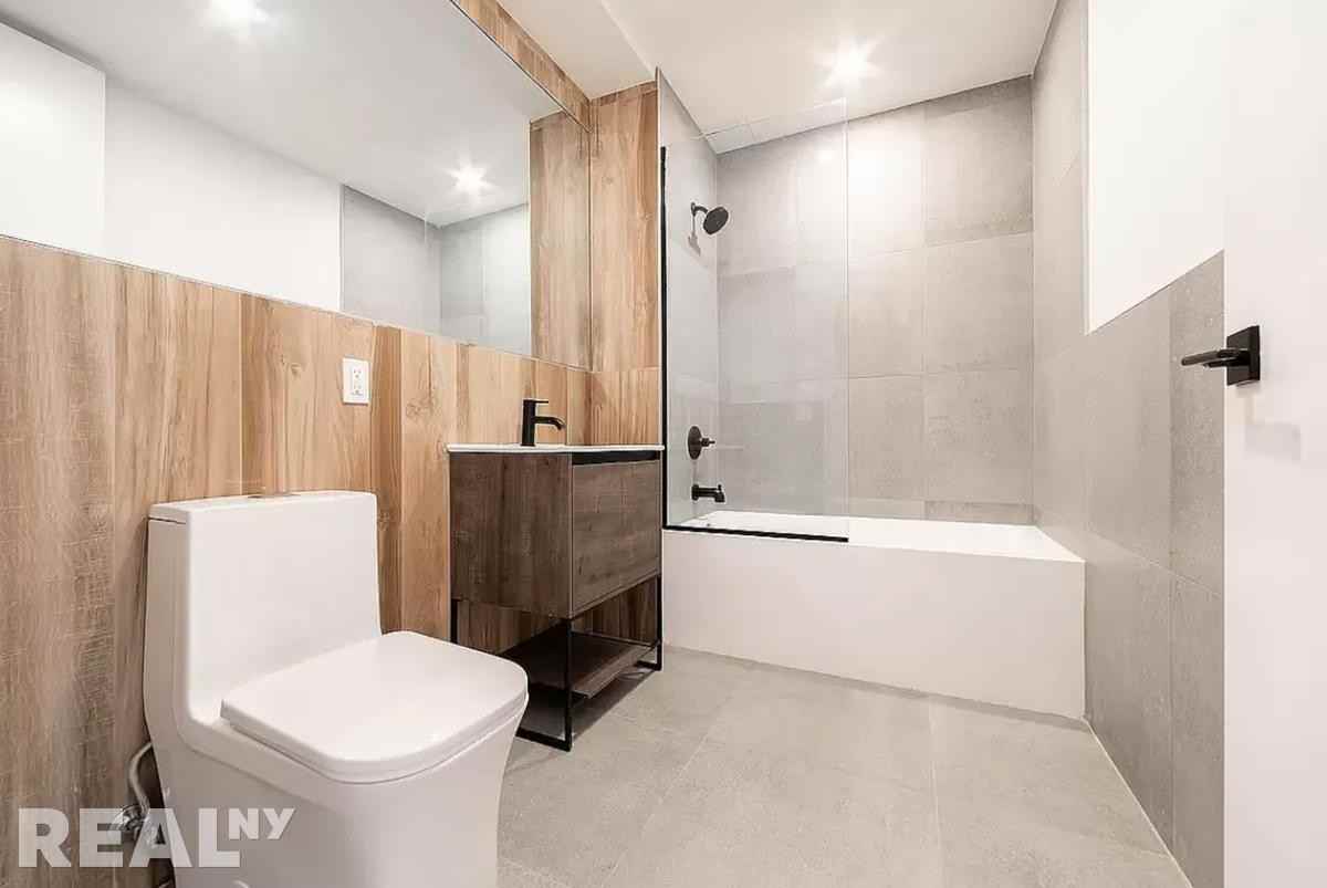 Schermerhorn St #19B - Photo 5 of 8