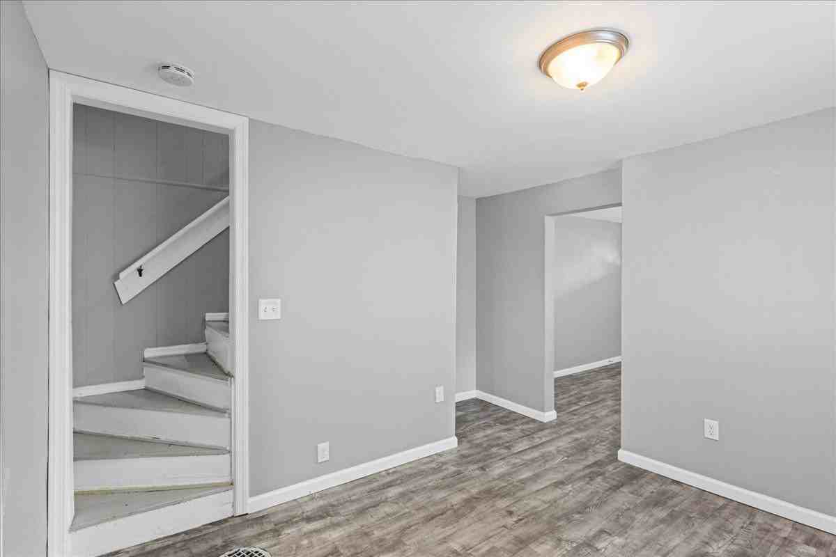 675 Main St #2 - Photo 4 of 50