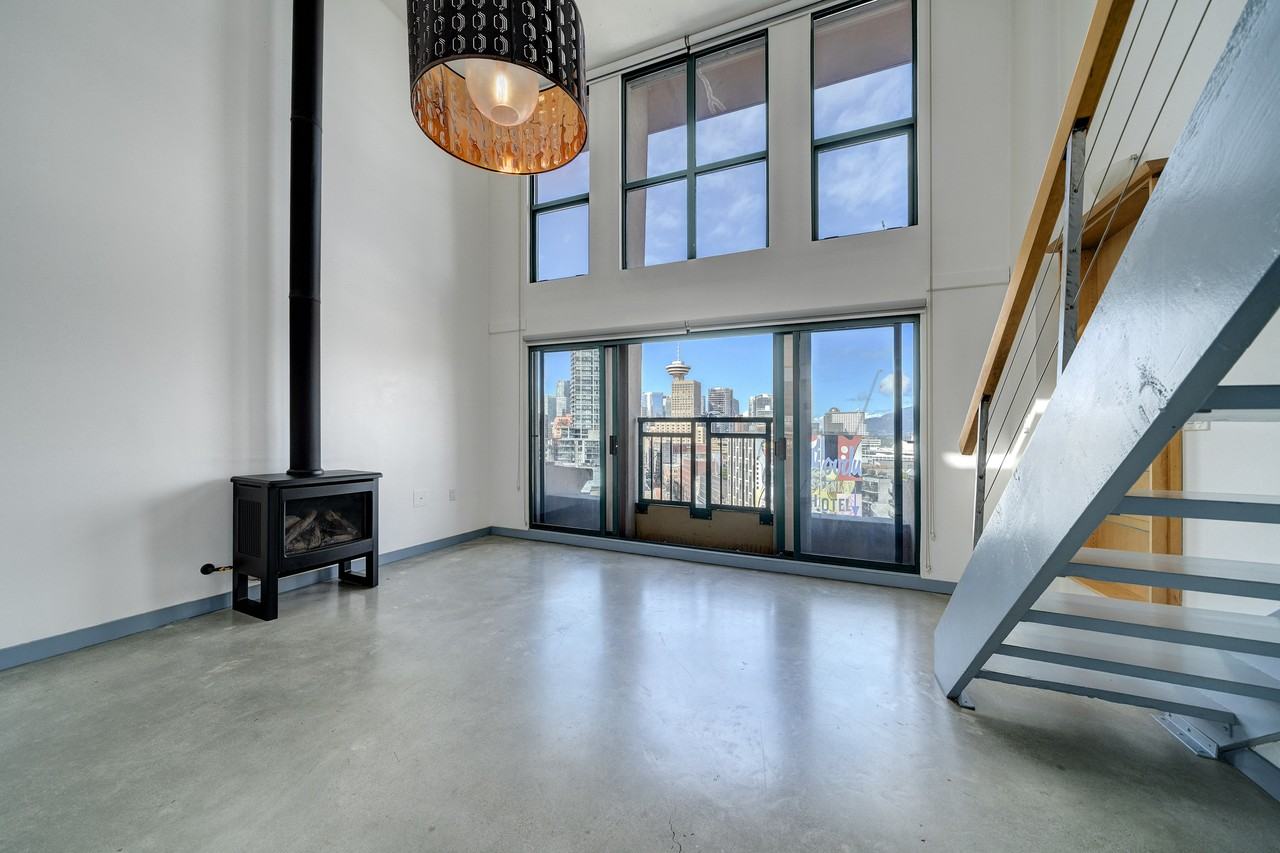 22 East Cordova Street #806 - Photo 4 of 36