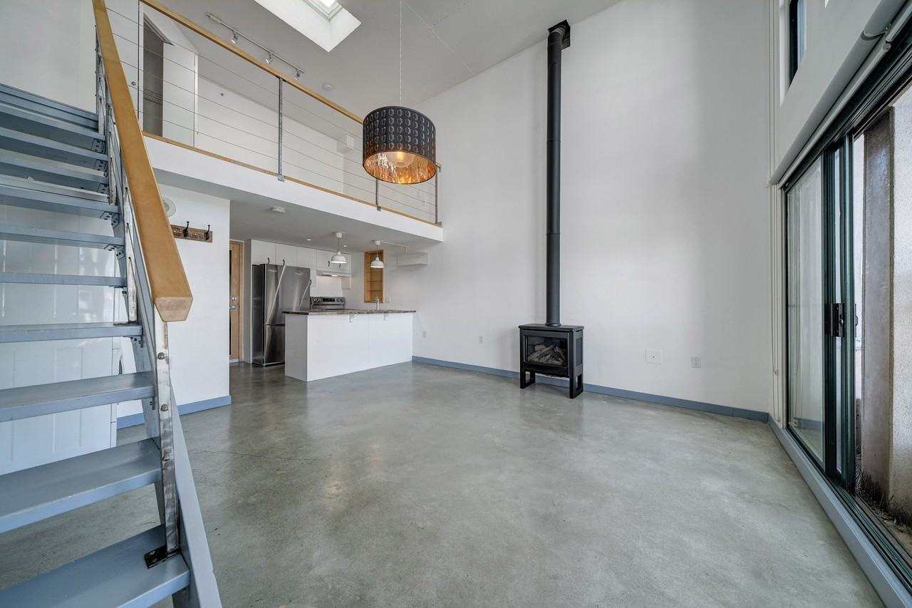 22 East Cordova Street #806 - Photo 6 of 36