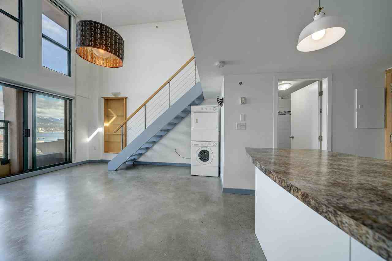22 East Cordova Street #806 - Photo 7 of 36