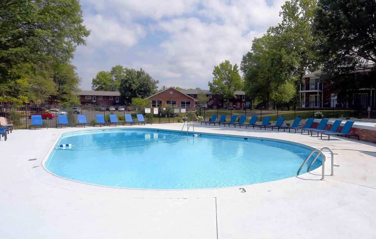 Meadow Park Apartments | Specials Available - Photo 2 of 50