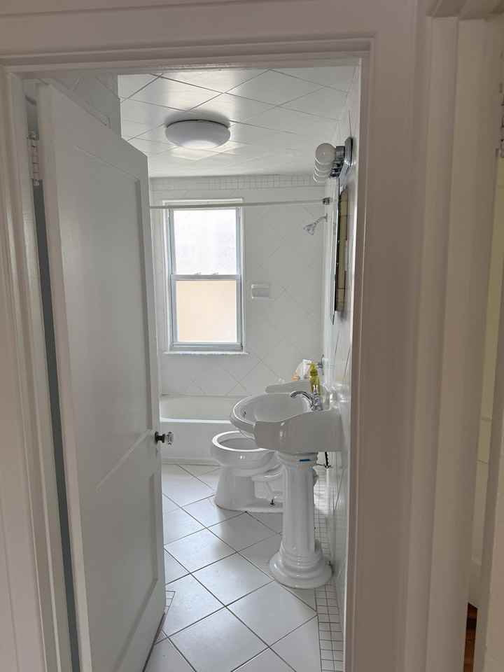 606 Penfield Ave #3 - Photo 4 of 6