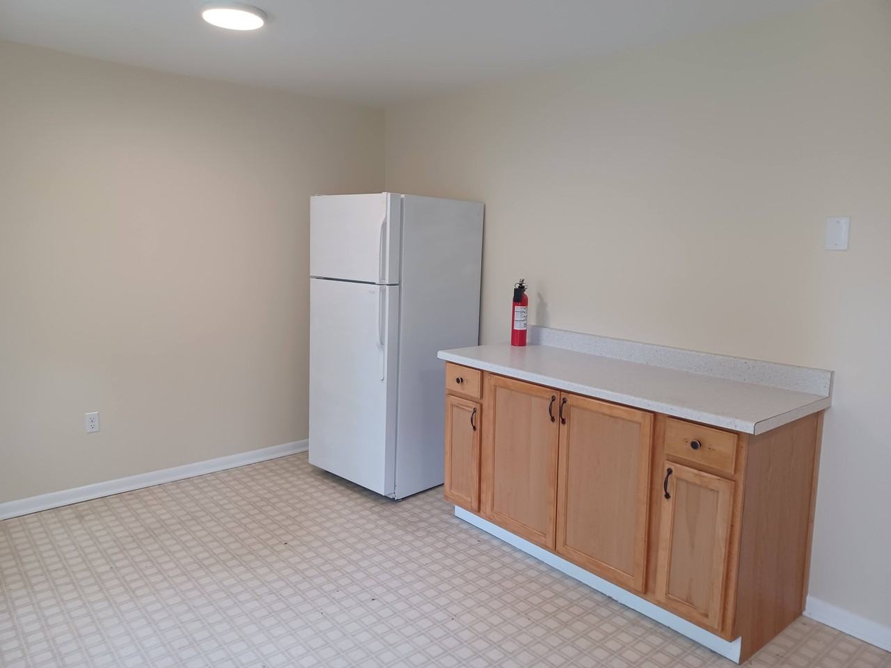 222 E Whitlock Ave #1 - Photo 4 of 16