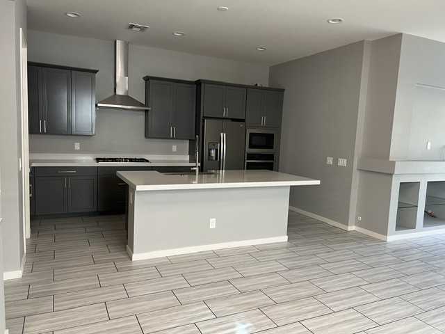 23061 E Mayberry Rd #1 - Photo 4 of 31