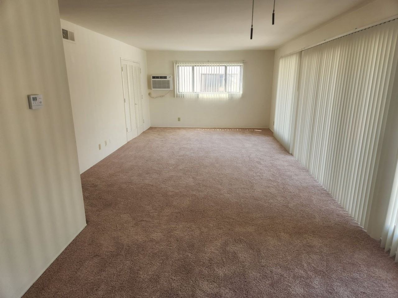 074 - Amber Court Apartments - Photo 3 of 11