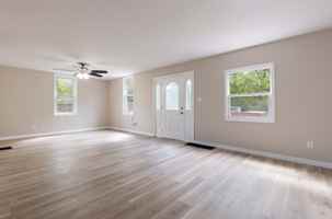featured image of 901 N Horace Ave #1