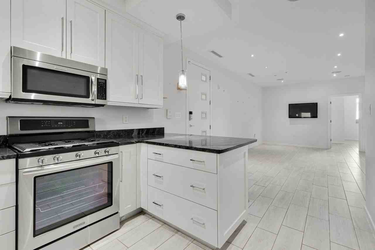 756 Park Rd Nw #1 - Photo 6 of 29