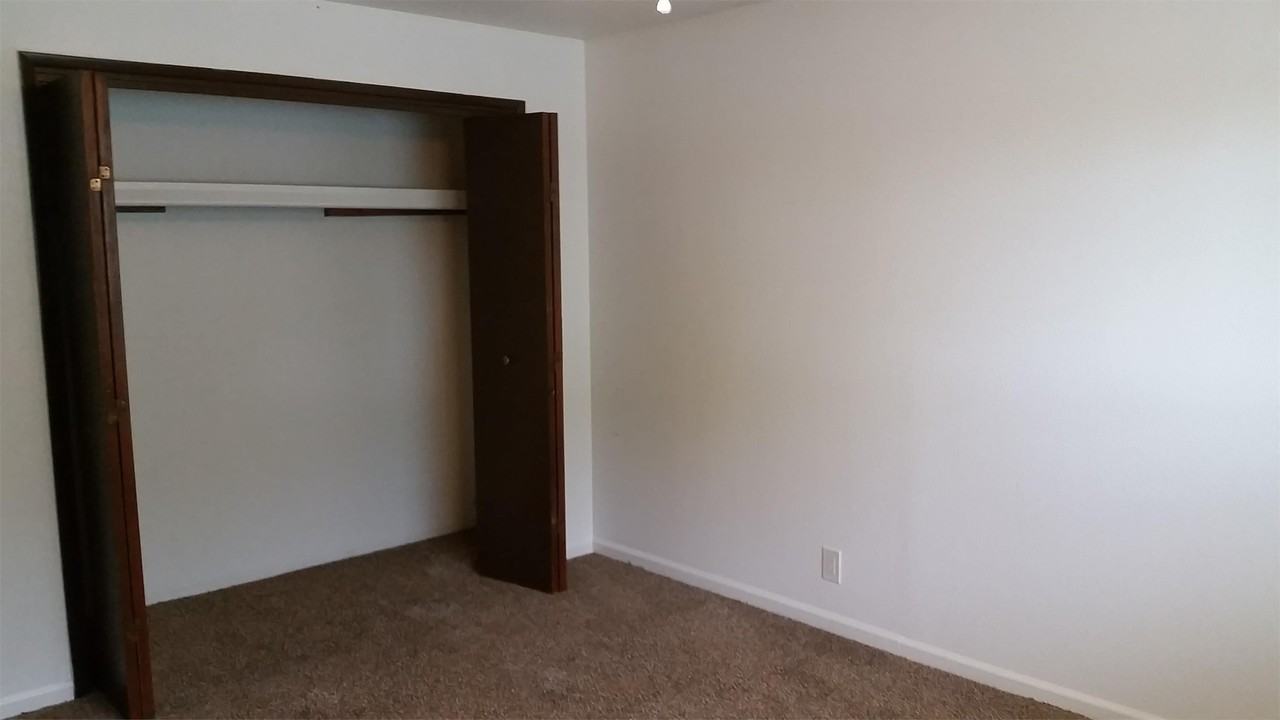 3293 Center St Ne #3293 - Photo 4 of 21
