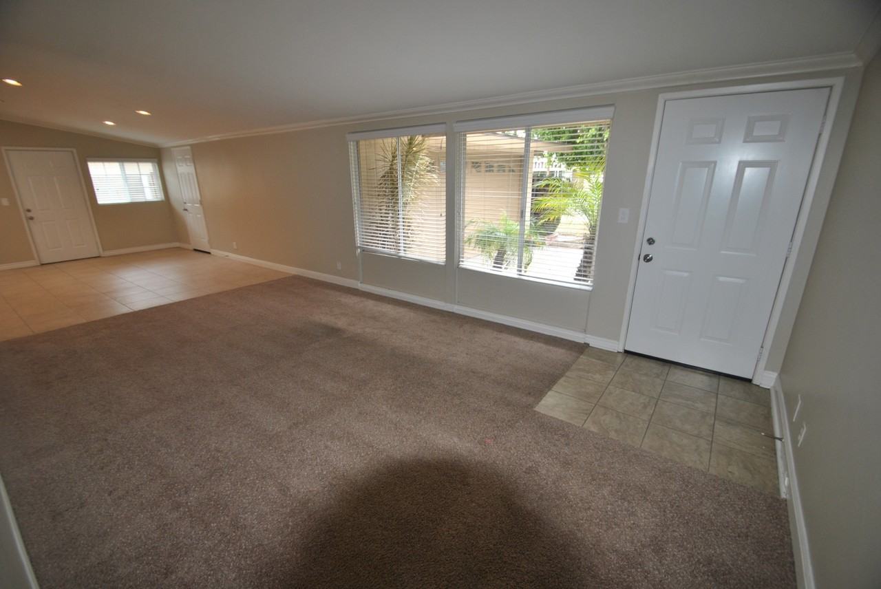 7781 Eileen St - Photo 2 of 13